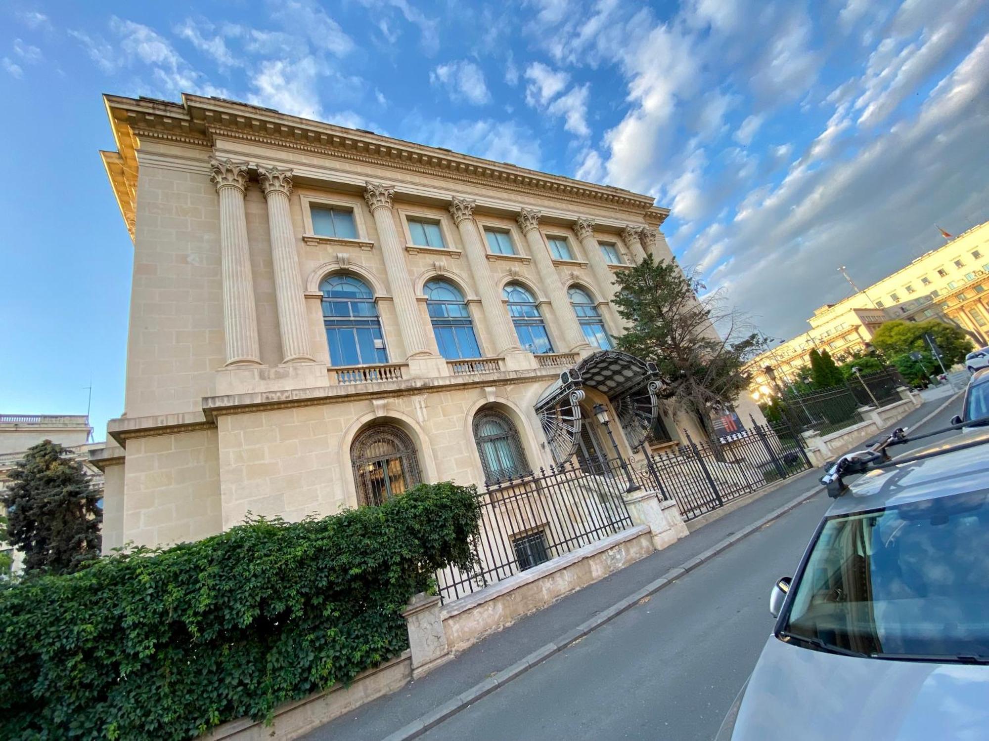 Downtown Studio - Ultra Central With Park View بوخارست المظهر الخارجي الصورة